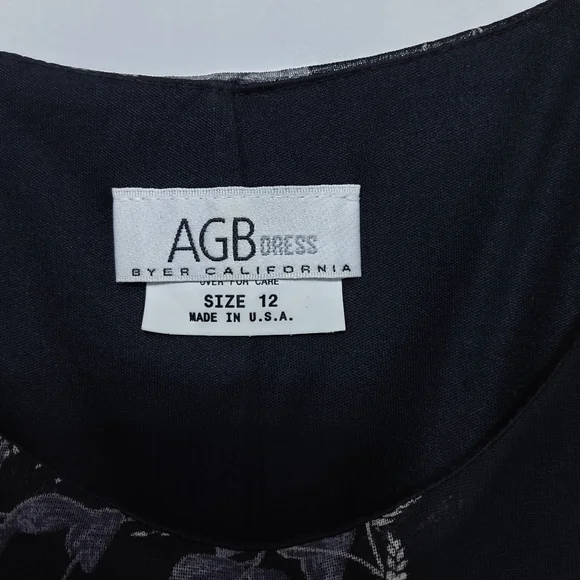 AGB BYER FAUNA PATTERNED DRESS 12 - Picture 4 of 5